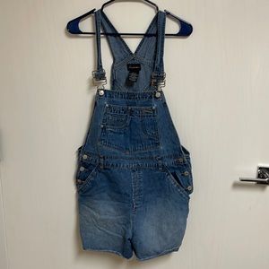 Large Juniors cut off short overalls